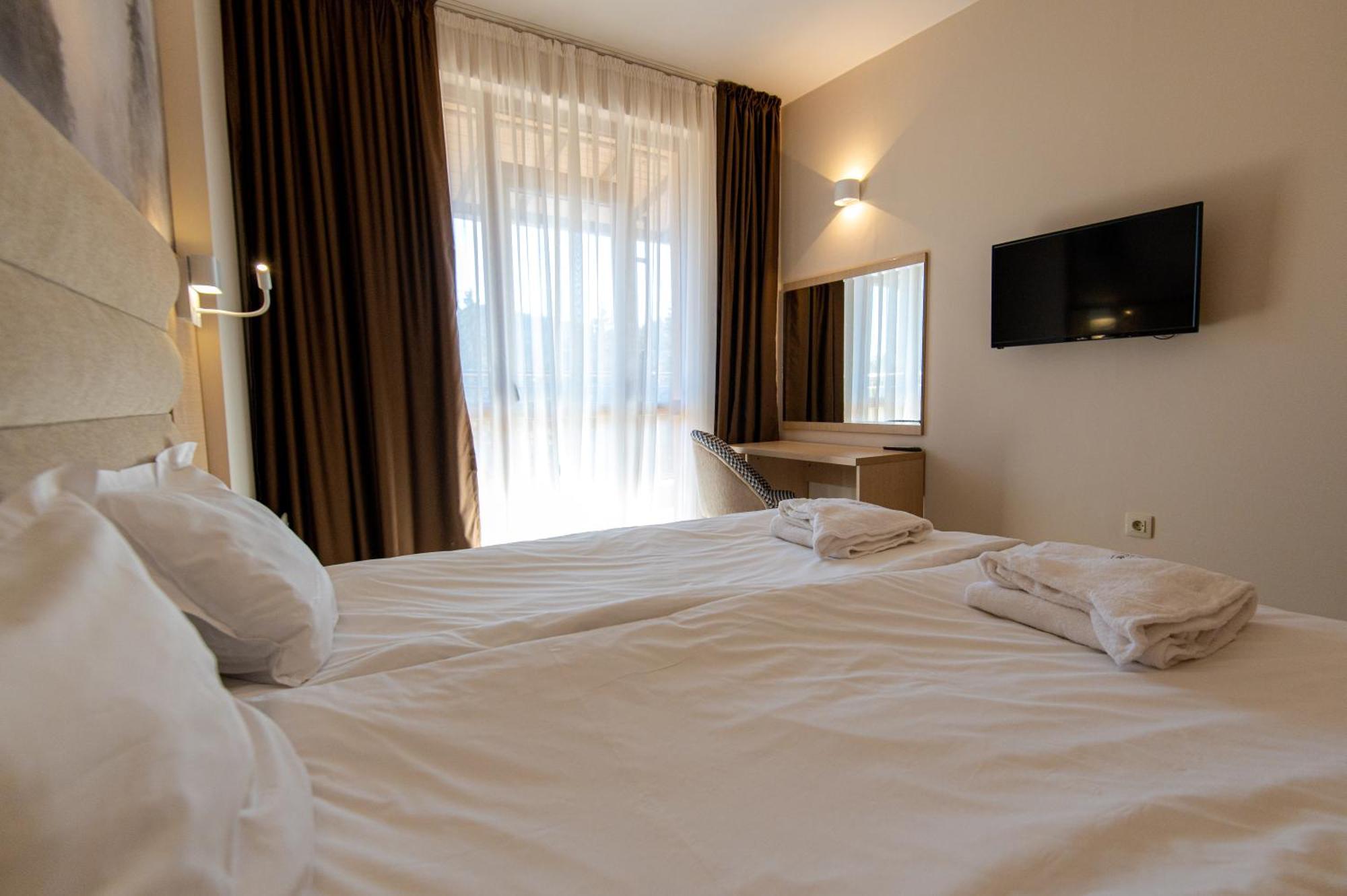 Hotel Orpheus - Casino And Spa Pamporovo Bagian luar foto