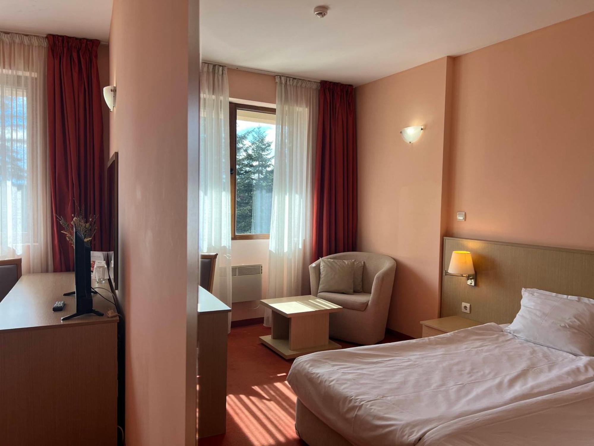 Hotel Orpheus - Casino And Spa Pamporovo Bagian luar foto
